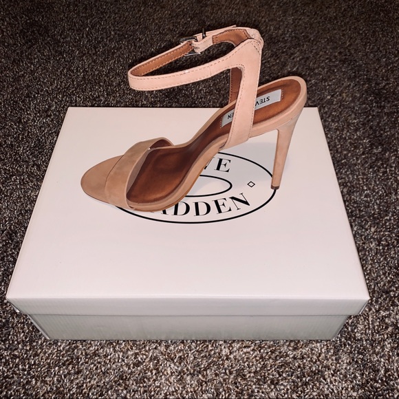 Steve Madden Tan Ankle Strap Heel - Picture 5 of 5